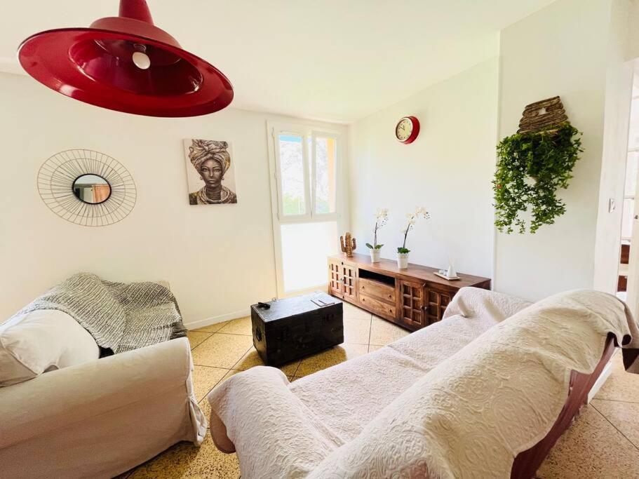 Superbe T3 Au Pieds De Notre Dame De La Garde Apartamento Marselha Exterior foto