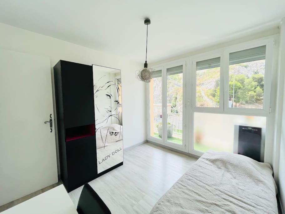 Superbe T3 Au Pieds De Notre Dame De La Garde Apartamento Marselha Exterior foto